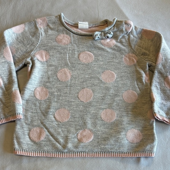 H&M Kids Sweater - Gray with Pink Dots all around and bow on the chest - Picture 1 of 3